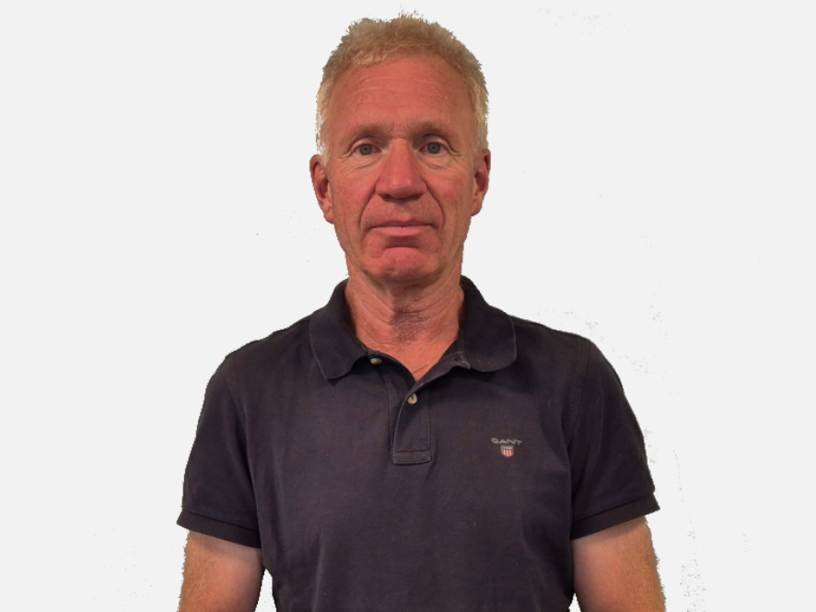 Øystein Inne I En 4 3 Boks (Annonse) (1)