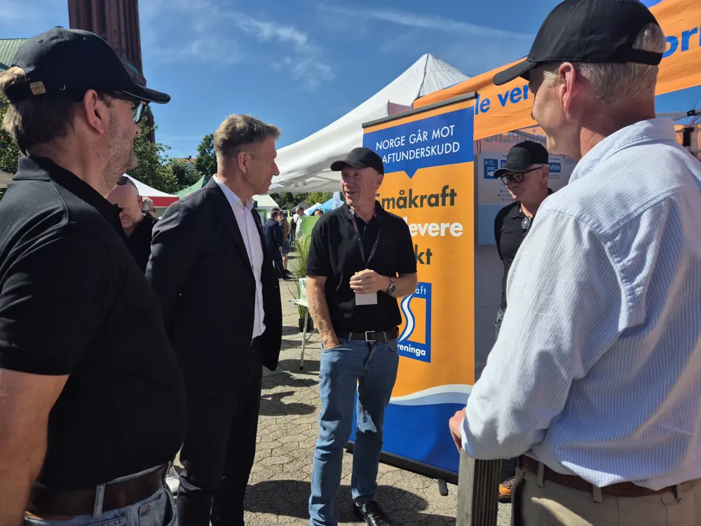 Statsråd På Stand 1 (Med Knut Aall)
